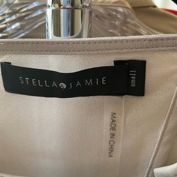 Stella & Jamie sleeveless blouse - Picture 2 of 2